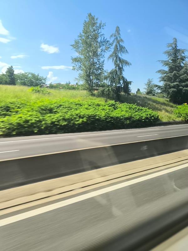 Driver documents highway journey through L'Horme on A47 autoroute