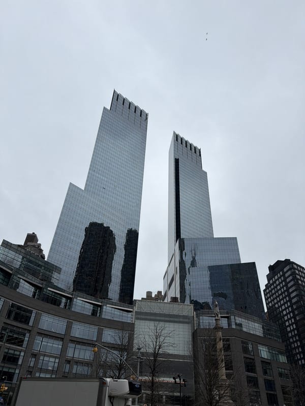 Manhattan afternoon walk captures iconic Midtown landmarks and personal moments