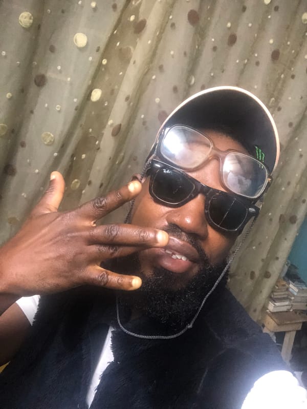 Selfies and a dead cockroach on a Lagos morning