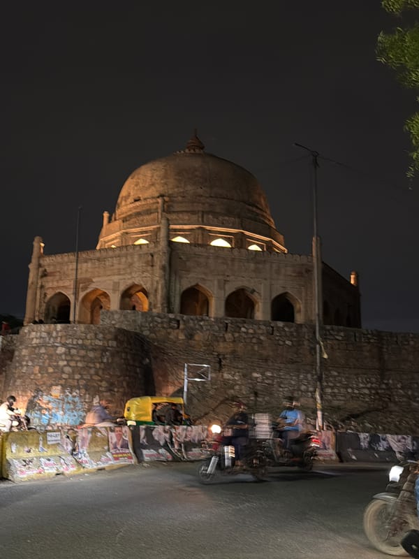 Delhi witness documents monuments, churches, storm across two hours