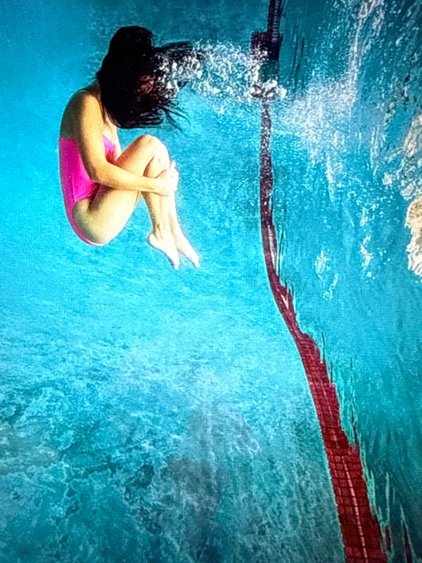 Swimming sessions and villa views with Russian text overlays