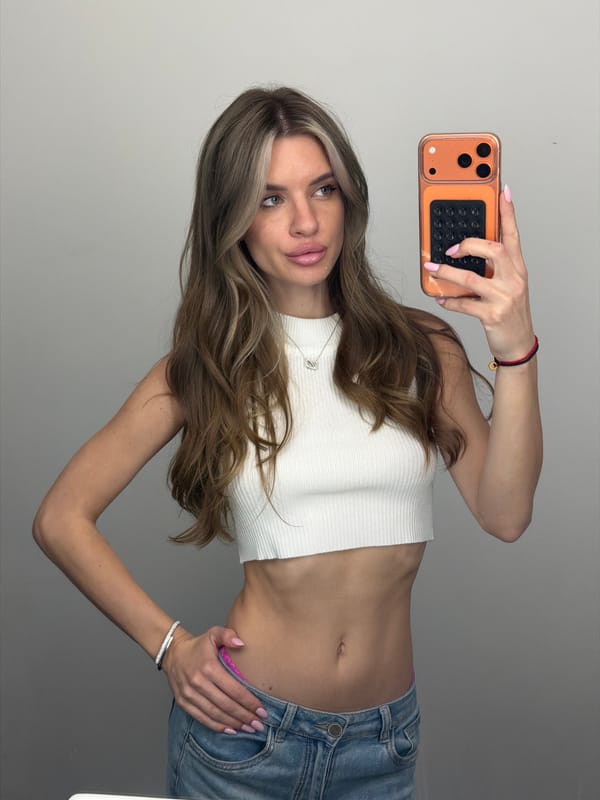 Woman takes selfies indoors in Berlin