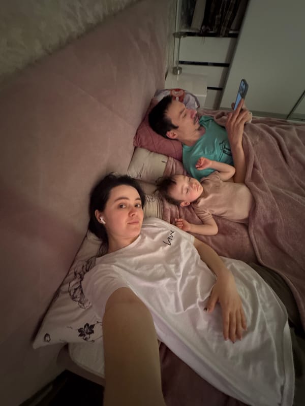 Morning domestic life captured in Izhevsk homes