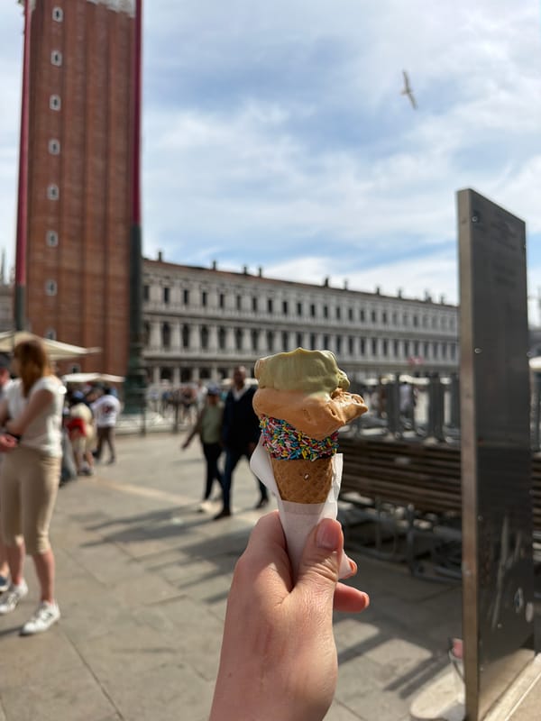 Tourist captures typical Venice afternoon: gondolas, gelato, shopping