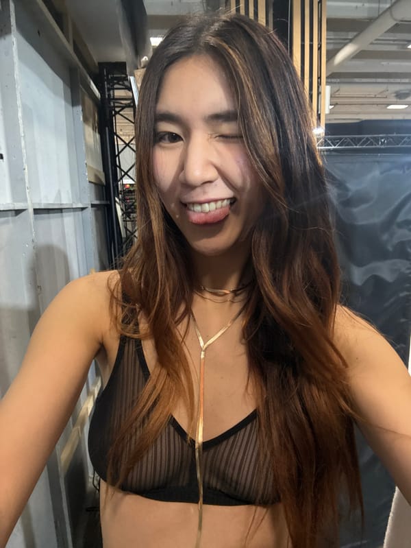 Fashion event backstage documented in Issy-les-Moulineaux