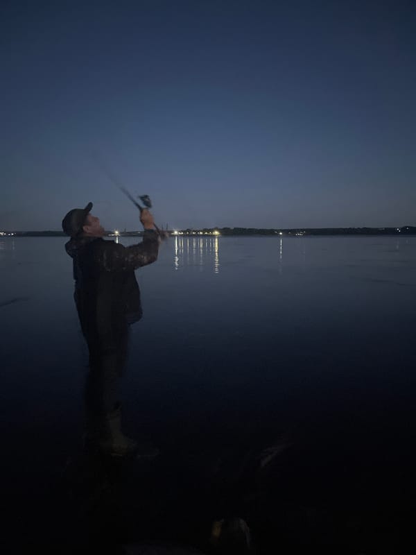Evening fishing gathering at Chaikovsky dam draws multiple anglers