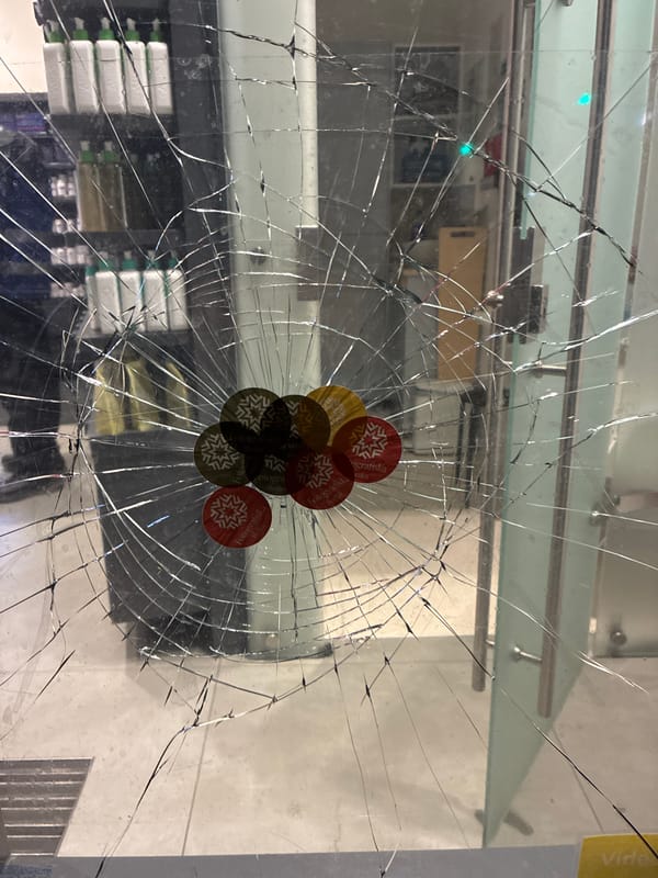 Berlin storefront damage and indoor gathering documented June 11