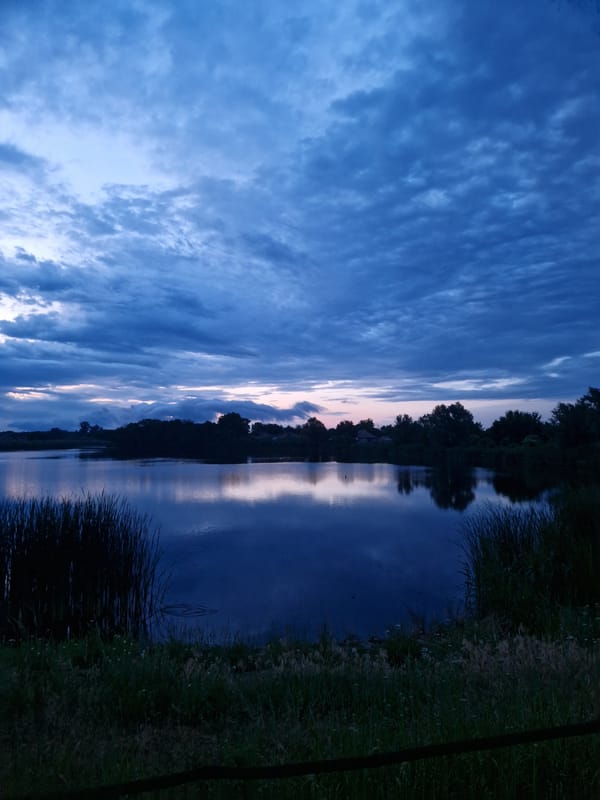 Rural Twilight Journey Documented Through 30 Scenic Dusk Memories