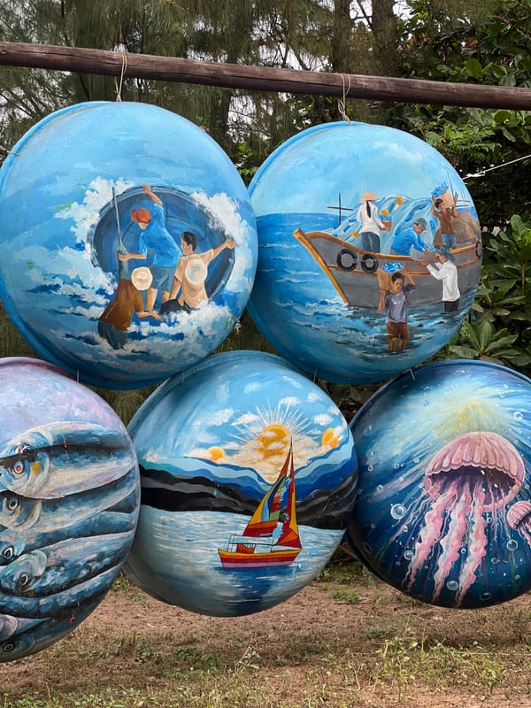 Colorful art installations spotted at Đà Nẵng waterfront park
