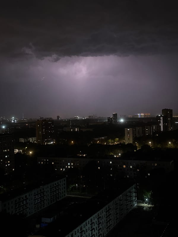 Thunderstorm with lightning and fog hits Moscow evening