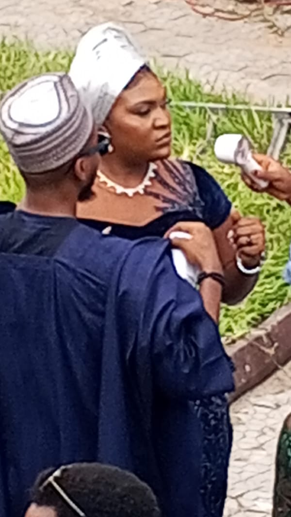 Traditional celebration with money distribution observed in Lokoja, Nigeria