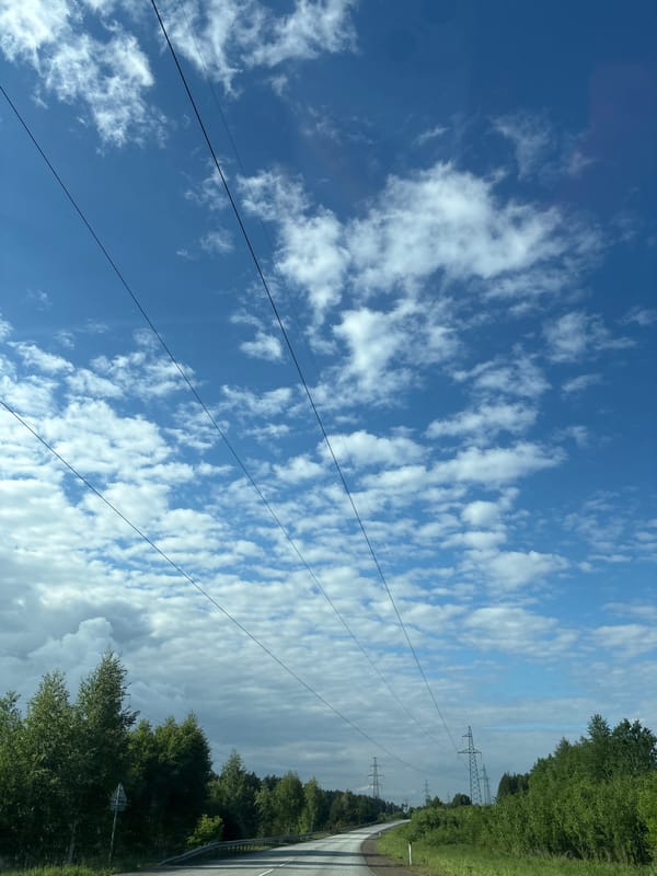 Traveler captures blue sky landscape view in Chaikovsky, Russia