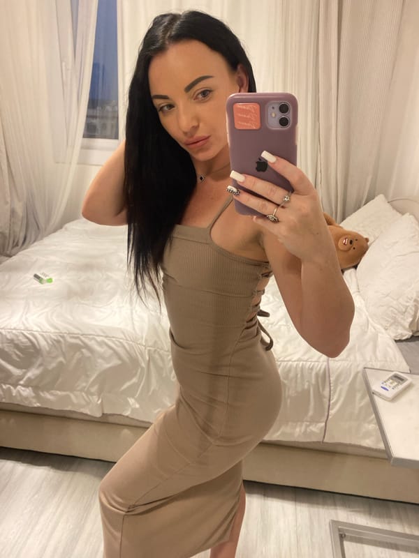 Hotel room selfie session in Sharm El Sheikh