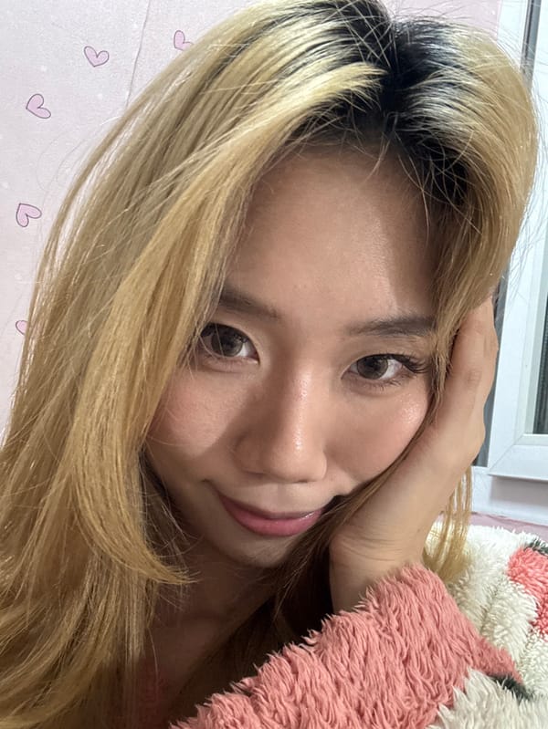 Woman photographed repeatedly in indoor portraits in Chongqing district