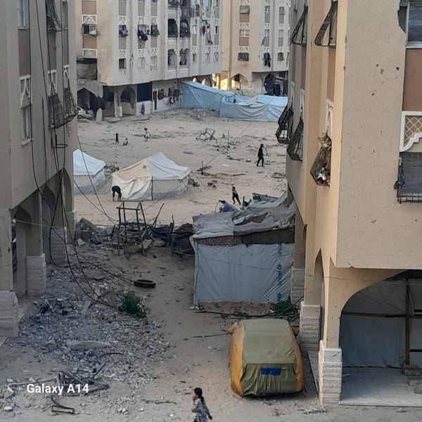 Destruction and daily life amid the rubble in Khan Yunis