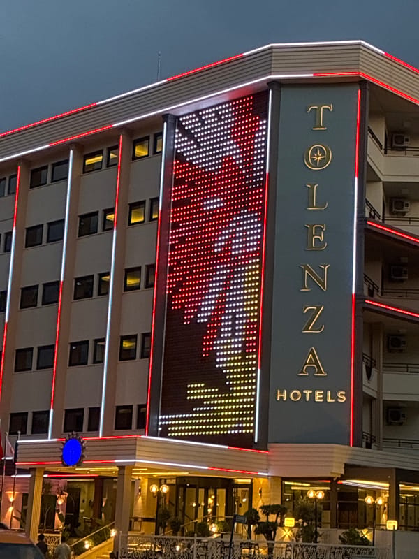 Evening scenes documented across Alanya, Turkey in 16-minute span
