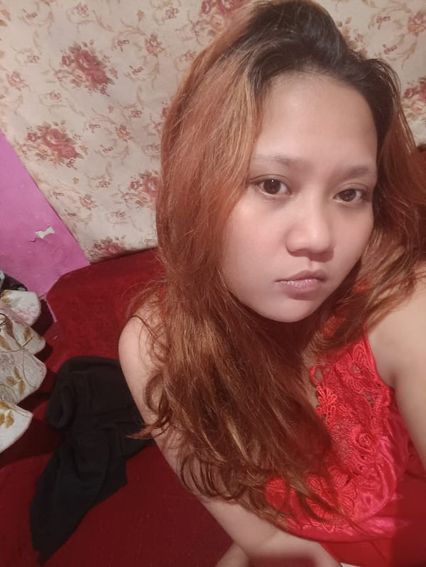 Bedroom selfie session in Depok marks a personal first