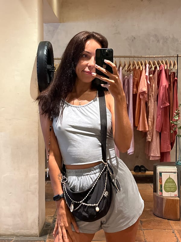 Woman documents morning selfie and ice cream in Kuta Selatan