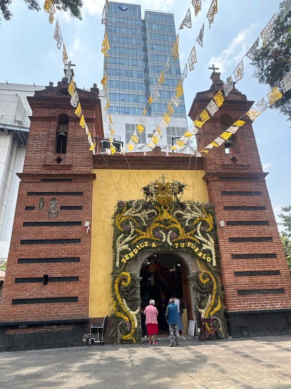 Mexico City architectural landmarks documented in evening observations