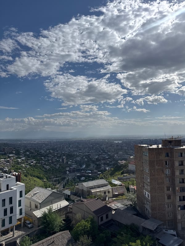 Afternoon scenes captured across Yerevan during 20-minute period
