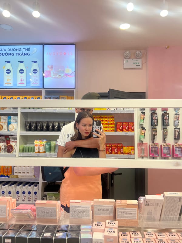 Witness documents moment inside Nha Trang cosmetics store