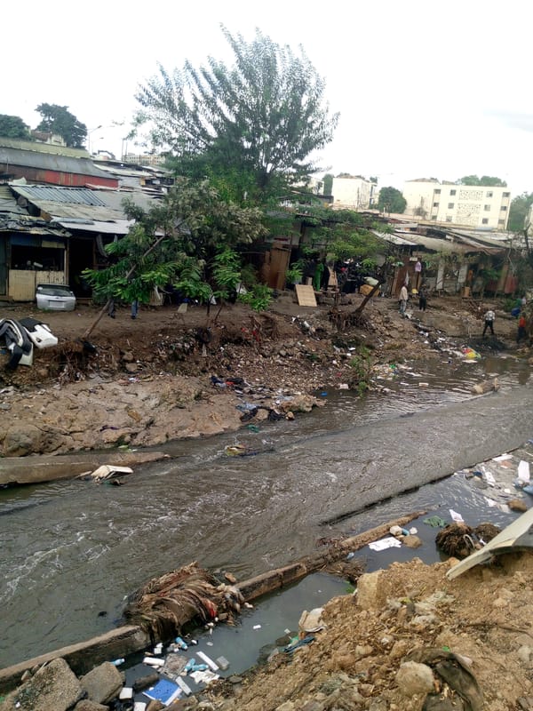 Street markets and polluted river documented in Nairobi