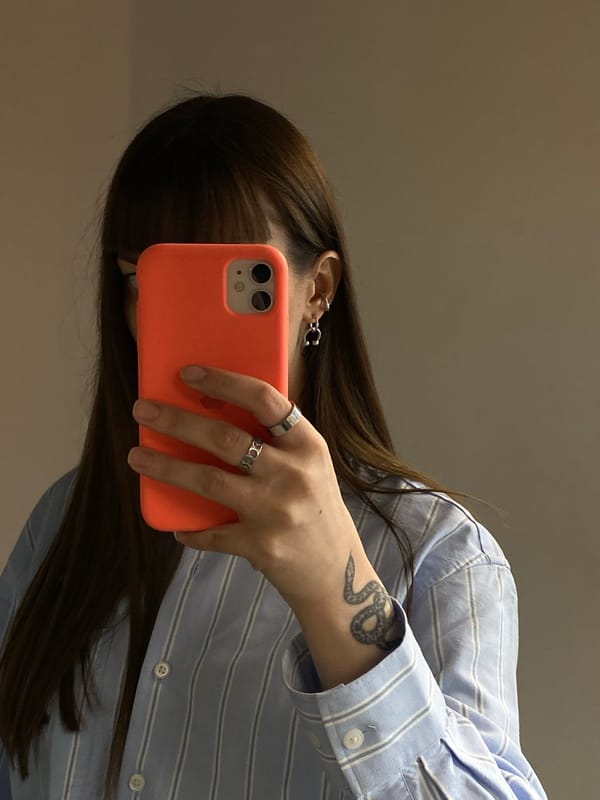 Morning cafe visit documented in Votkinsk, Russia