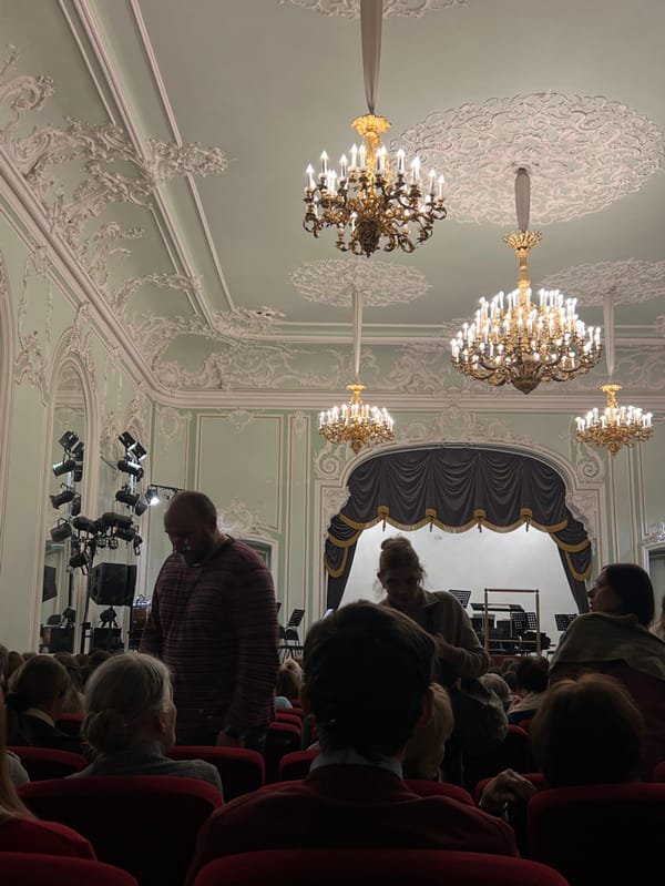 Witness documents Grand Hall interior at Saint Petersburg Capella