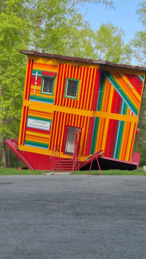 Colorful upside-down house spotted in Kemerovo, Russia
