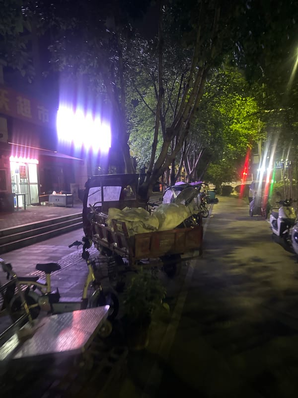 Nighttime street scenes documented in Chongqing High-tech Zone