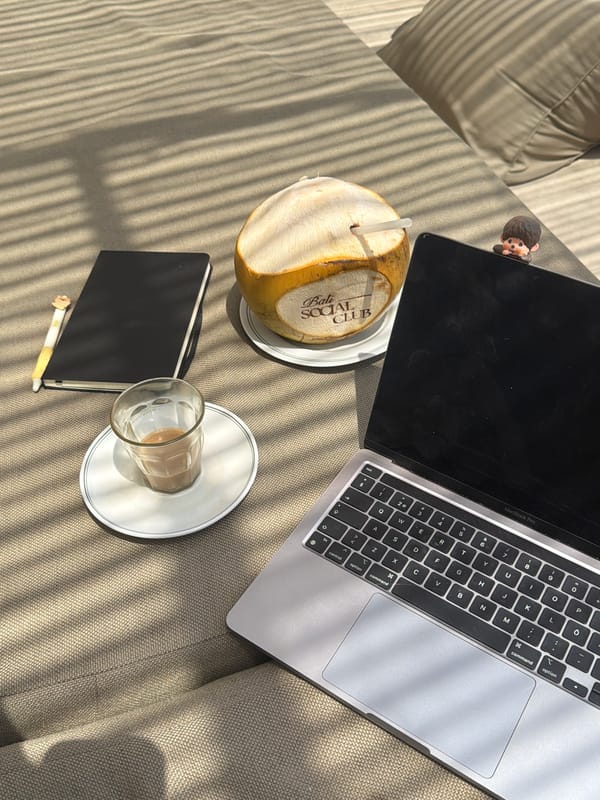 Outdoor laptop workspace documented in North Kuta, Indonesia