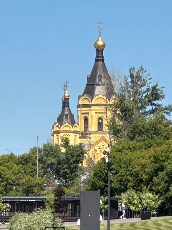 Cycling through Nizhny Novgorod's historic city center on a sunny morning