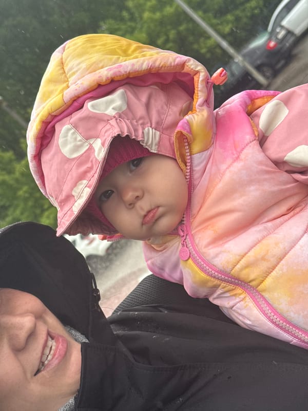 Rainy day moments captured in Zav'yalovo, Russia