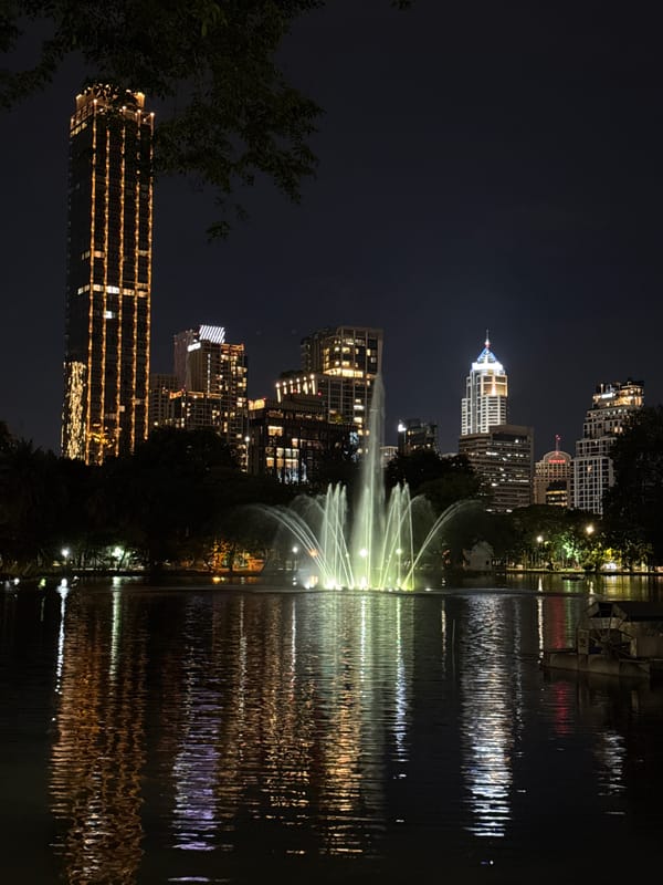 Evening leisure activities captured at Bangkok's Dusit Central Park
