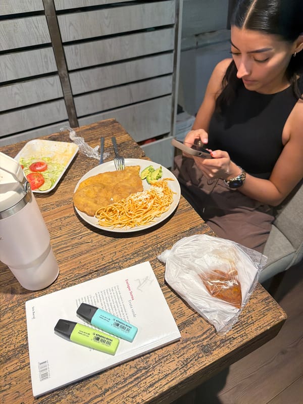 Evening moments captured across Puebla: money, dining, architecture