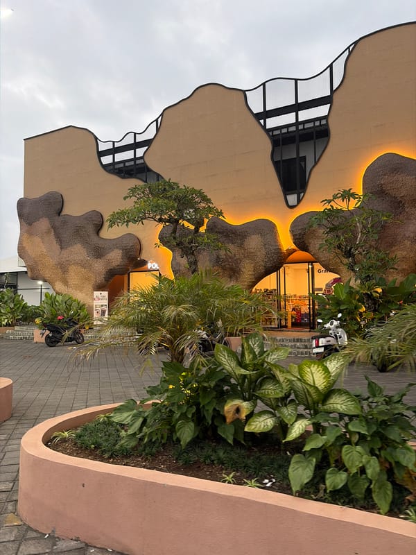Exploring Ubud's architecture, art spaces, and street scenes