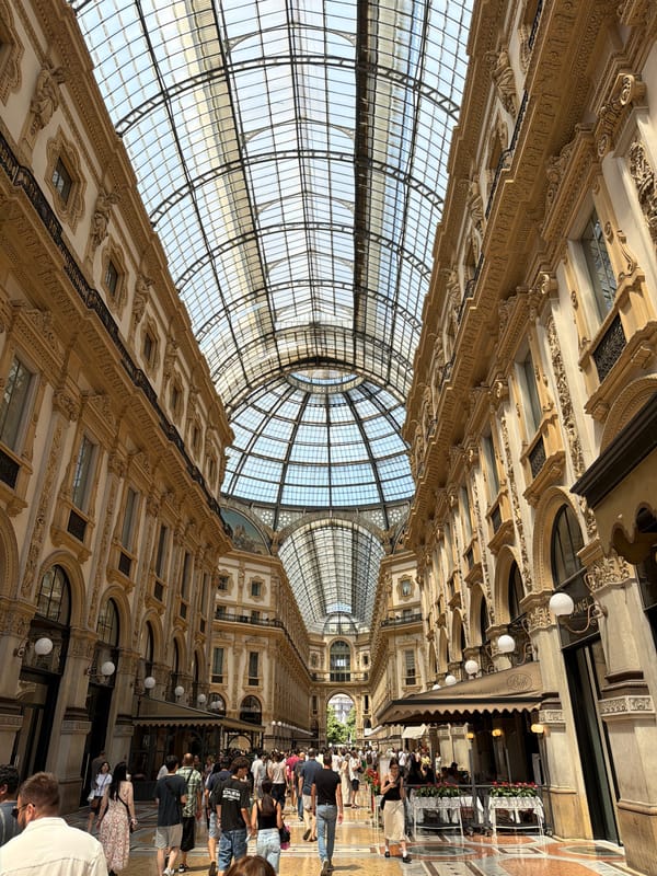 Afternoon inside Milan's iconic Galleria Vittorio Emanuele II