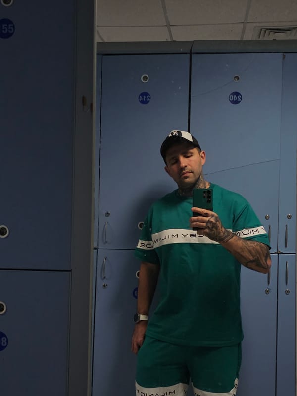 Man takes locker room selfie in Stara Zagora