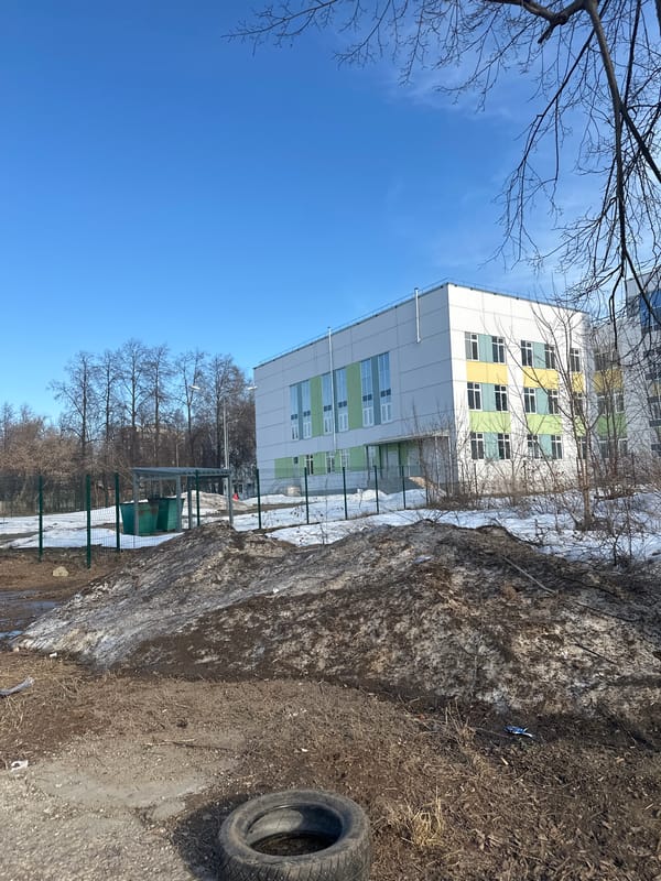 Spring street scenes documented in Chaikovsky, Russia