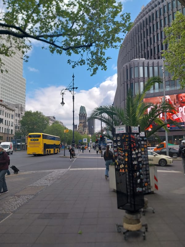 Berlin landmarks documented in 10-minute downtown walking sequence