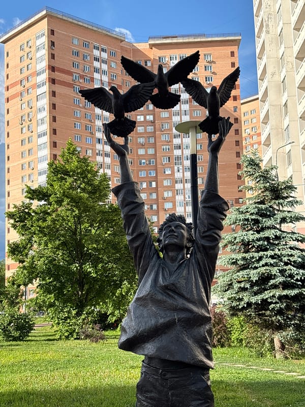 Afternoon scenes from Podolsk park and walkways documented