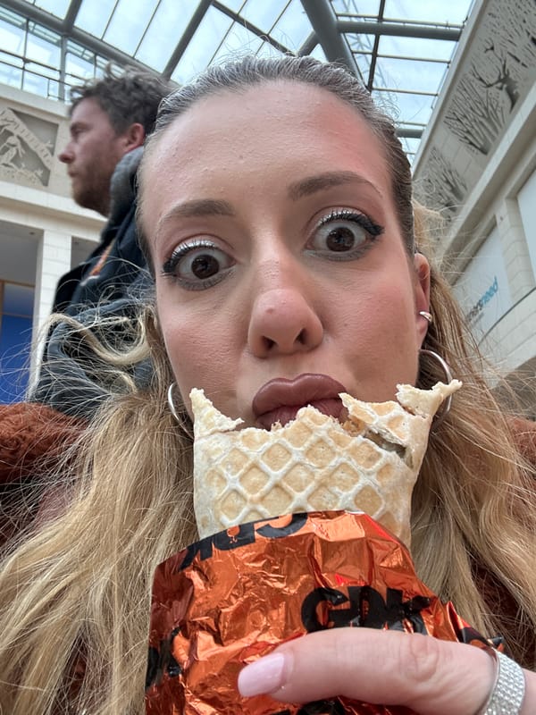 Weekend shopping activities documented across London and Dartford malls