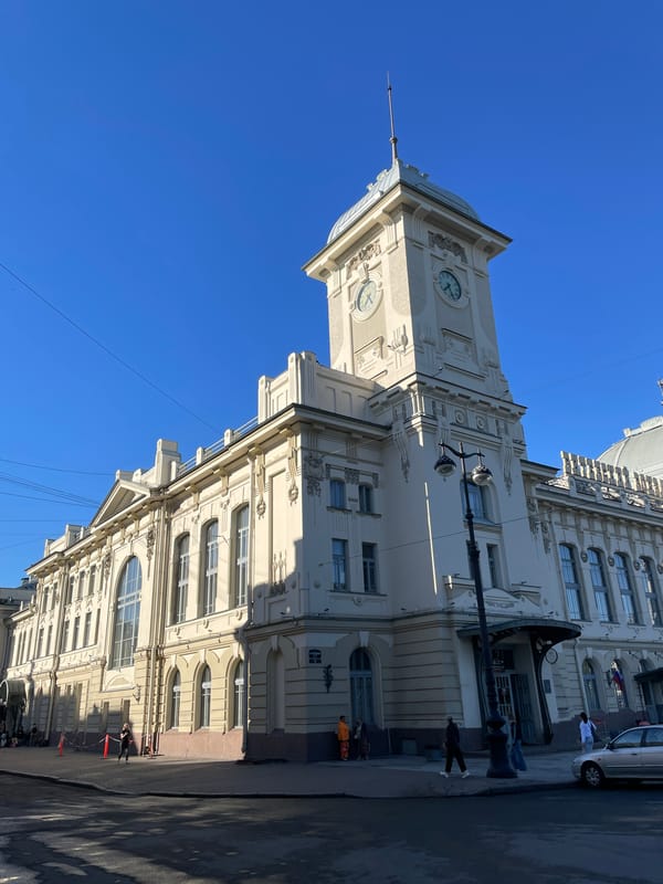 Architecture and metro exploring across central Saint Petersburg