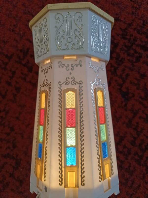 Close-up shots of decorative gifts, lanterns, and keepsakes