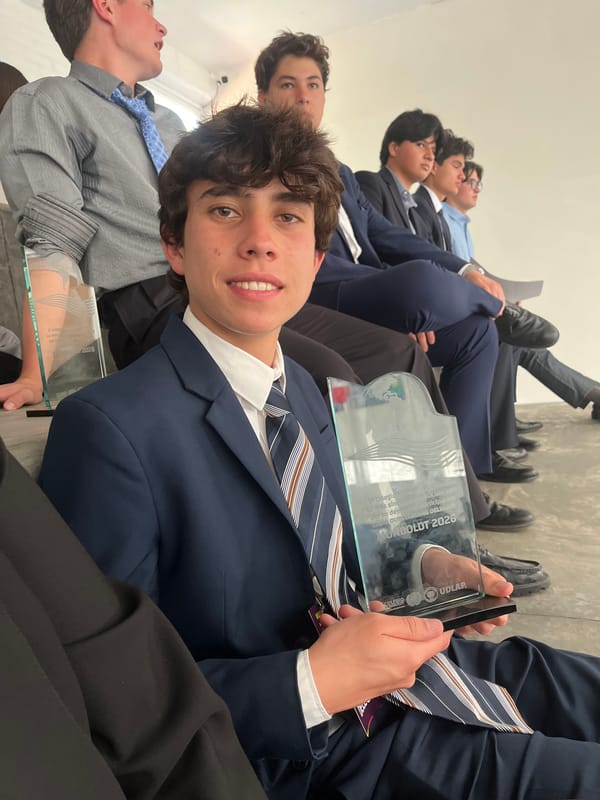 Student awards ceremony held at Colegio Humboldt Puebla