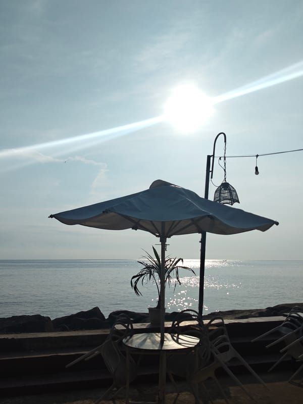 Seaside restaurant captured in bright daylight in Lhokseumawe