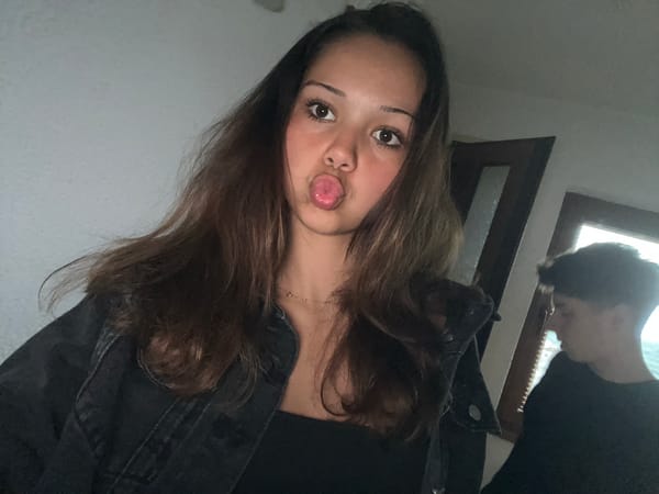 Casual evening selfies and downtime at a Zlatograd home