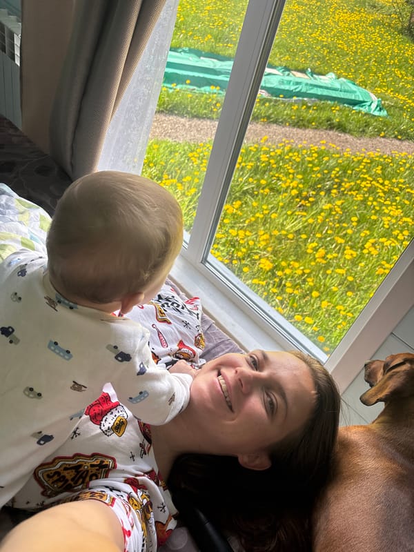 Mother captures selfie with baby in Russian countryside