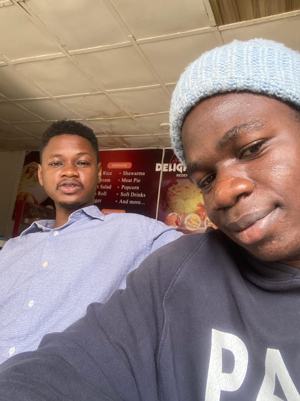 Casual moments captured in Mararaba, Nigeria within one minute