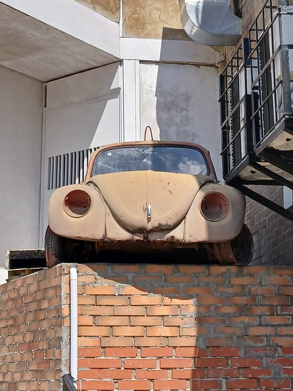 Photographer documents street scenes in Ciudad Guayana, Venezuela